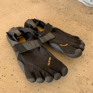Vibram Barefoot Shoes